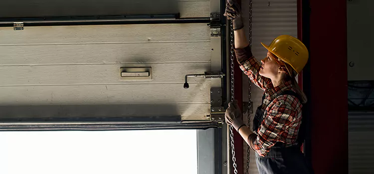 Addressing Common Garage Door Stoppage Issues in Riverside, CA